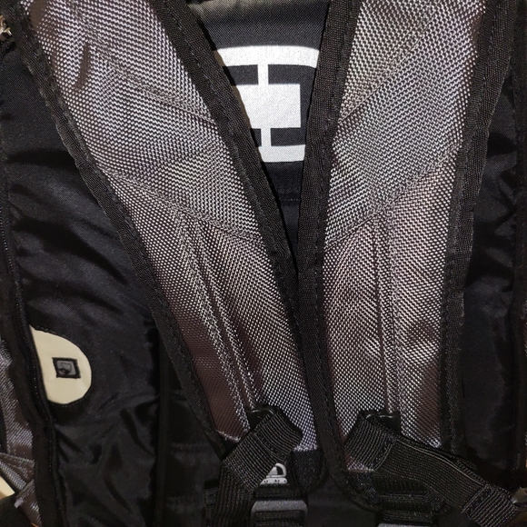Ogio large backpack - Picture 2 of 2